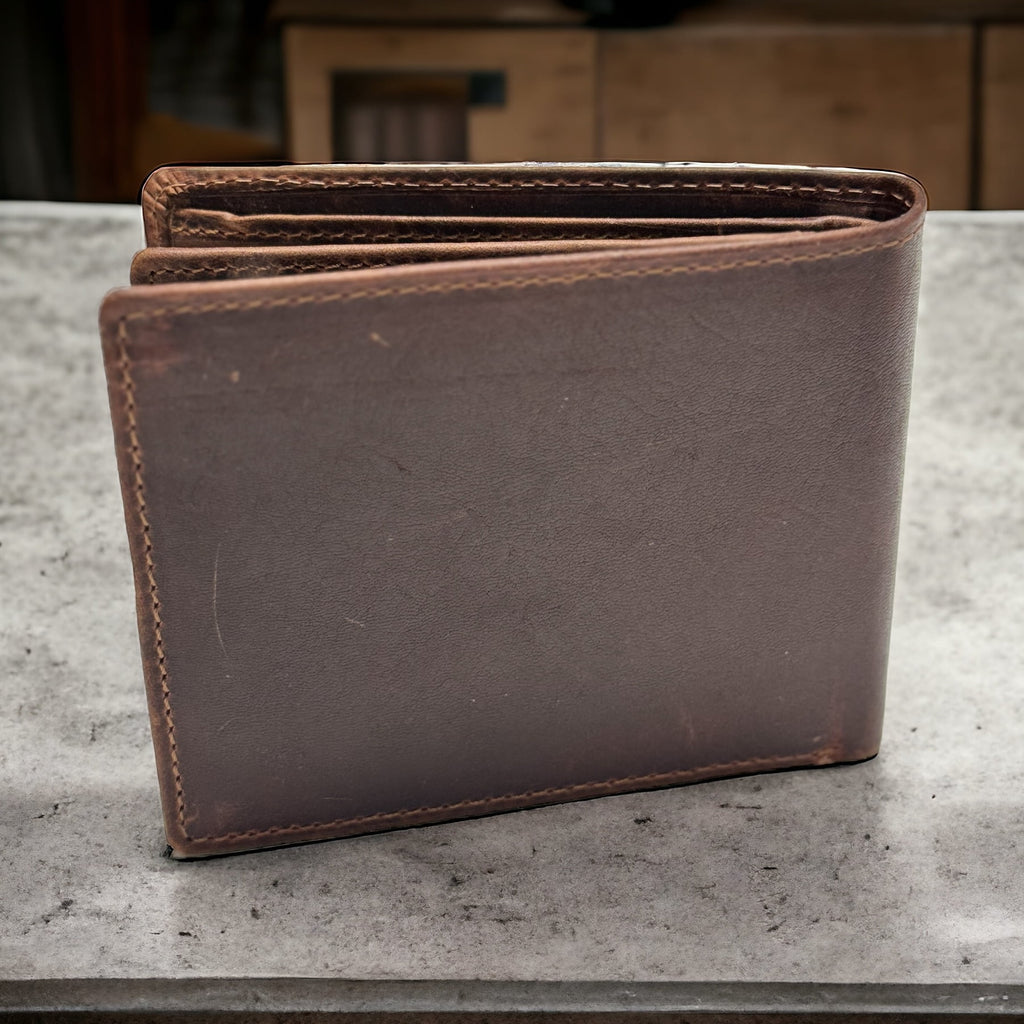 RFID Bifold Leather Wallet For Men with Flip Up ID in Vintage Buffalo Brown - Image 5