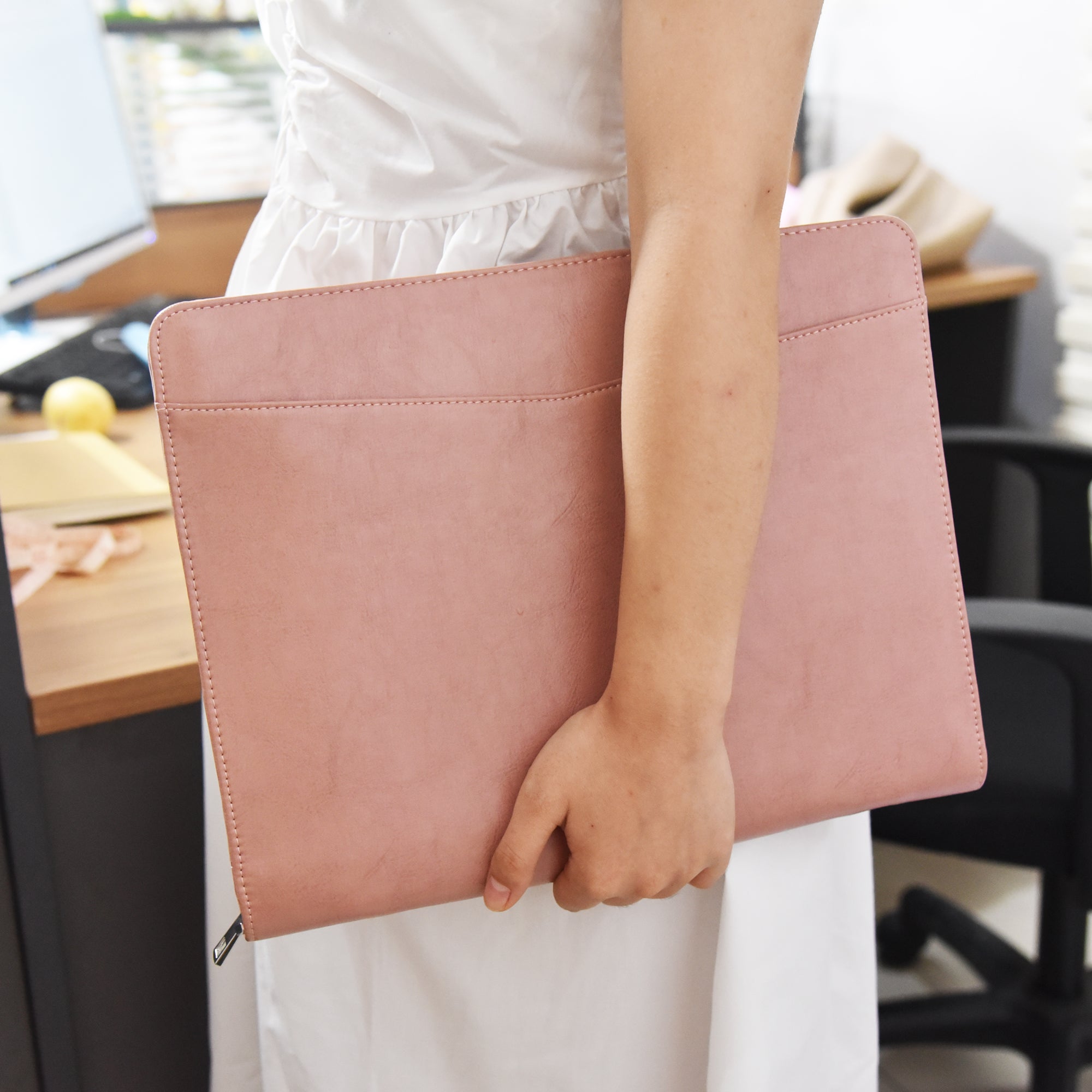 LeatherBelief Vegan Leather Padfolio with Zipper, Professional Business Portfolio with A4/US Letter Writing Pad for Interview, Pink Leather - Image 5