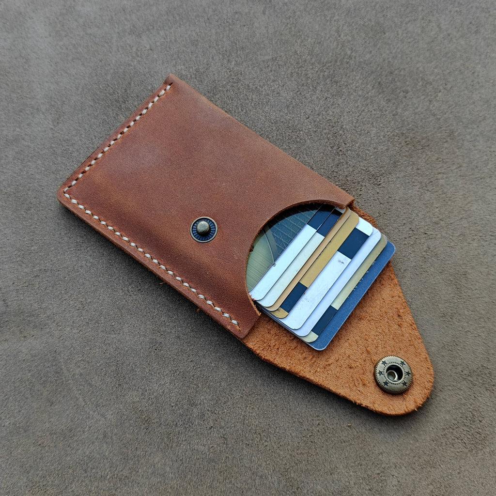 Slim Leather Business Card Holder, Minimalist Credit Card Wallet for Men and Women brown - Image 3